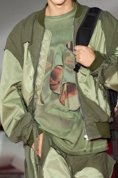Look 28